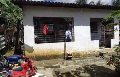 Imagem: A casa possui 2 Dormitórios, 1 Banheiro, 3 Vagas na garagem