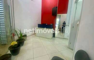 Imagem: O depósito possui 68m² de Área e está localizado em Santo