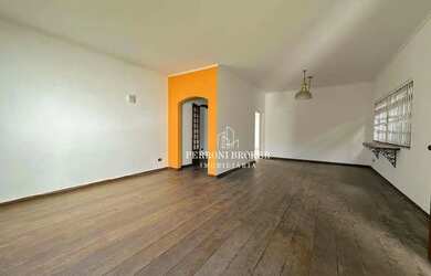 Imagem 4: Casa no alto. Varanda, 242m² de Área, 4 Vagas na garageme3 Dormitórios