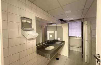 Imagem 2: Conjunto, 694 m² - venda por R$ 10.410.000,08 ou aluguel por R$ 66.581,09/mês...