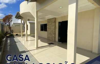 Imagem: A casa possui 4 Dormitórios, 4 Vagas na garagem e está localizado