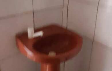 Imagem: A casa possui 1 Dormitório, 1 Banheiro e está localizado