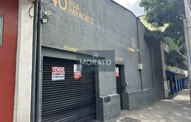 Imagem: O depósito possui 1 Vaga na garagem e 708m² de Área e está