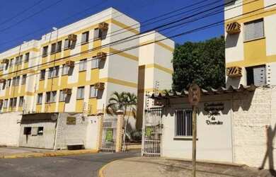 Imagem: O apartamento possui 3 Dormitórios, 1 Banheiro, 1 Vaga na garagem