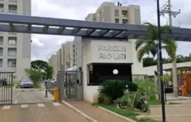 Imagem: O apartamento possui 2 Dormitórios, 1 Banheiro e 1 Vaga na