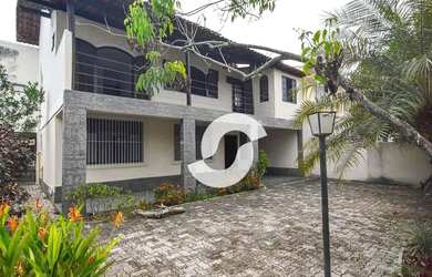 Imagem: Casa com 5 dormitórios à venda, 340 m² por R$ 885.000,00