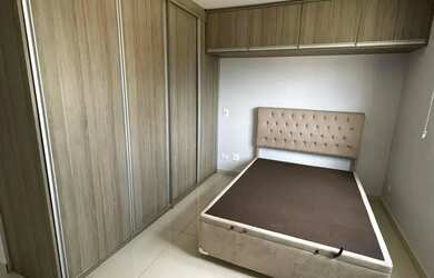 Imagem: O apartamento possui 2 Dormitórios, 1 Banheiro, 2 Vagas na