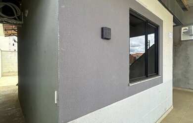 Imagem: A casa em condomínio possui 2 Dormitórios, 1 Banheiro, 3 Vagas