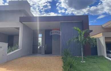 Imagem: A casa em condomínio possui 3 Dormitórios, 4 Banheiros, 4