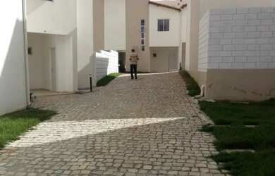 Imagem: A casa em condomínio possui 3 Dormitórios, 2 Banheiros, 1