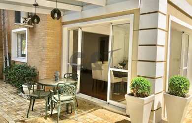 Imagem: A casa em condomínio possui 4 Dormitórios, 5 Banheiros, 5