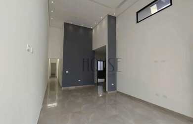 Imagem: A casa em condomínio possui 3 Dormitórios, 3 Banheiros, 3