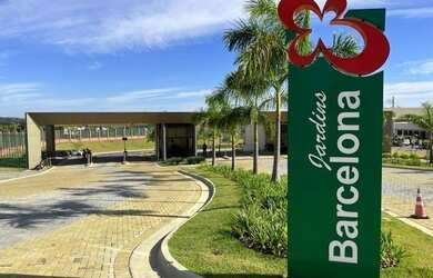 Imagem: O terreno possui 300m² de Área e está localizado em Jardins