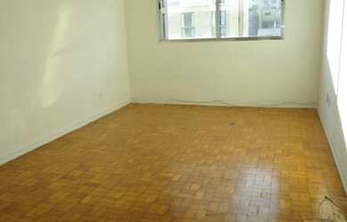 Imagem: O apartamento à venda possui 1 Dormitório, 1 Banheiro, 1 Vaga