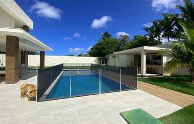 Imagem 1: Casa de Condomínio Jardim Santo Antônio, ao lado do casa de palha