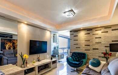 Imagem: O apartamento possui 2 Dormitórios, 2 Banheiros, 2 Vagas na