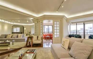 Imagem: O apartamento possui 4 Dormitórios, 5 Banheiros, 3 Vagas na