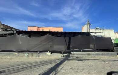 Imagem: O depósito possui 400m² de Área e está localizado em Madureira