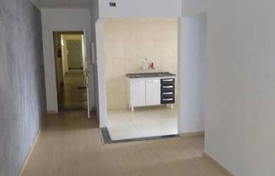 Imagem: O apartamento possui 1 Dormitório, 1 Banheiro, 1 Vaga na garagem