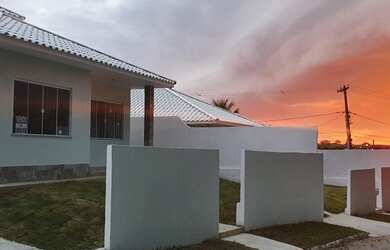 Imagem: A casa em condomínio possui 3 Dormitórios, 3 Banheiros, 5