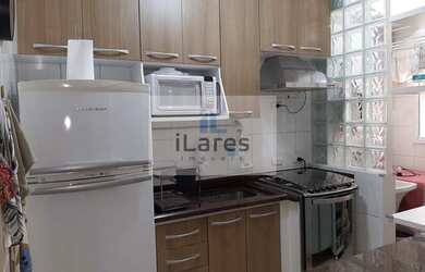 Imagem: O apartamento possui 2 Dormitórios, 1 Banheiro, 1 Vaga na garagem