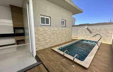 Imagem: A casa em condomínio possui 3 Dormitórios, 4 Banheiros, 4