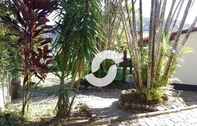 Imagem 13: CASA 4 QUARTOS Casa com 4 dormitórios