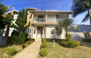 Imagem: A casa em condomínio possui 3 Dormitórios, 4 Banheiros, 4