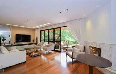 Imagem: O apartamento possui 4 Dormitórios, 5 Banheiros, 3 Vagas na