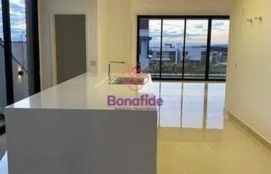 Imagem: A casa em condomínio possui 3 Dormitórios, 4 Banheiros, 4