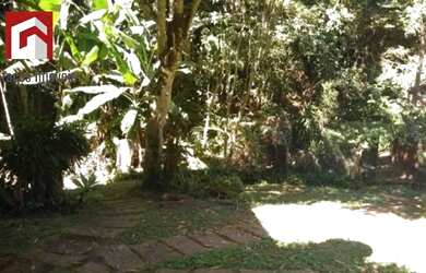 Imagem: A casa em condomínio possui 3 Dormitórios, 2 Banheiros, 2