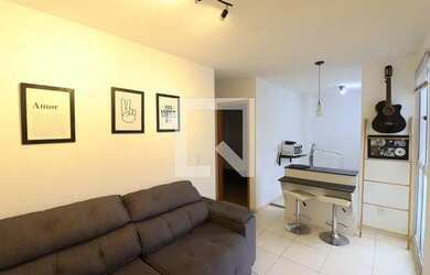 Imagem: O apartamento possui 2 Dormitórios, 1 Banheiro, 1 Vaga na garagem