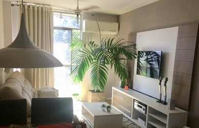 Imagem: O apartamento possui 2 Dormitórios, 2 Banheiros, 2 Vagas na