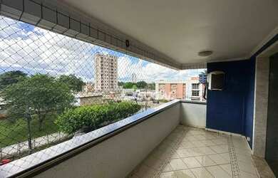 Imagem: O apartamento possui 4 Dormitórios, 1 Banheiro, 2 Vagas na