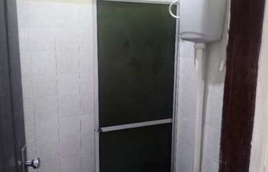 Imagem: A casa possui 2 Dormitórios, 1 Banheiro e está localizado