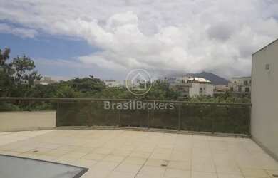 Imagem: O apartamento na cobertura possui 3 Dormitórios, 1 Banheiro