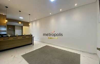 Imagem: A casa possui 2 Dormitórios, 2 Banheiros, 2 Vagas na garagem