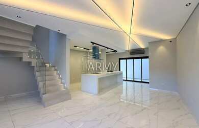 Imagem: A casa possui 3 Dormitórios, 4 Banheiros, 2 Vagas na garagem