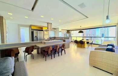 Imagem: O apartamento possui 3 Dormitórios, 5 Banheiros, 3 Vagas na