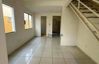 Imagem: A casa possui 2 Dormitórios, 1 Banheiro, 2 Vagas na garagem