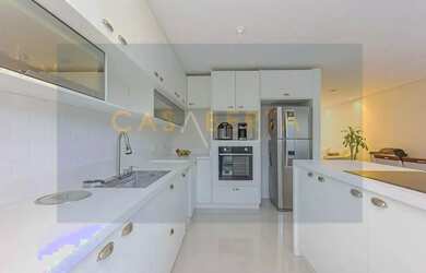 Imagem 7: Sobrado dos Sonhos à Venda no Bairro Alto, fachada de vidro, planta bem...