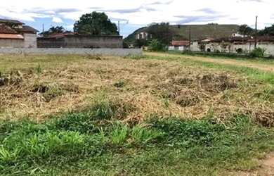 Imagem: O terreno possui 922m² de Área e está localizado em Martim