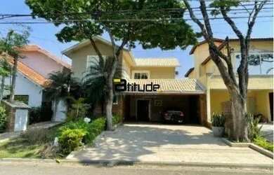 Imagem: A casa em condomínio possui 4 Dormitórios, 4 Banheiros, 4