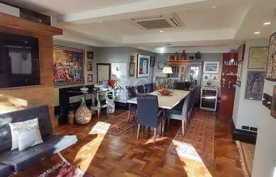 Imagem: O apartamento na cobertura possui 3 Dormitórios, 2 Banheiros