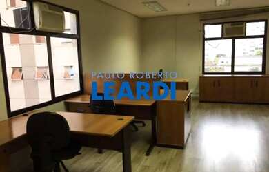 Imagem: O depósito possui 125m² de Área e está localizado em Barra