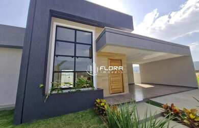 Imagem: A casa em condomínio possui 3 Dormitórios, 2 Banheiros, 3