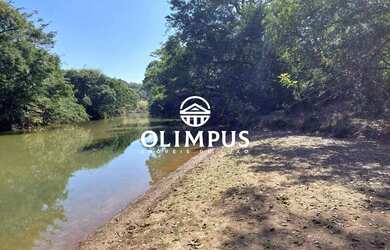 Imagem: O terreno possui 6.000m² de Área e está localizado em Shopping