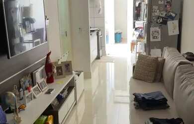 Imagem: A casa em condomínio possui 2 Dormitórios, 2 Banheiros, 2