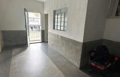 Imagem 8: Salão no piso superior para locação no Jardim Maringá!