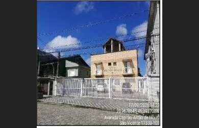 Imagem: A casa possui 1 Dormitório, 1 Banheiro, 1 Vaga na garagem